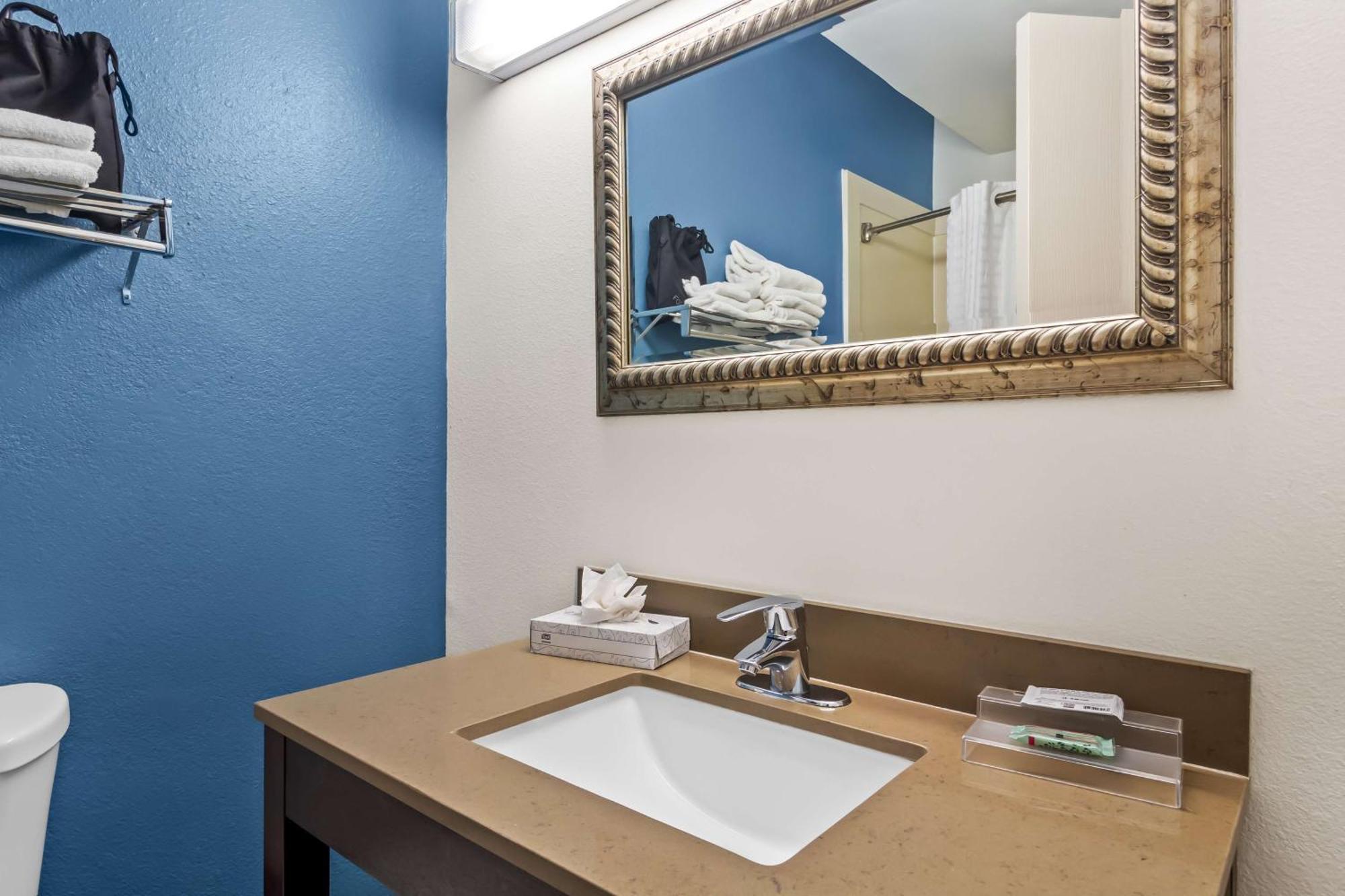 Sonesta Essential Iah Airport Jfk Boulevard - Newly Renovated Houston Eksteriør bilde